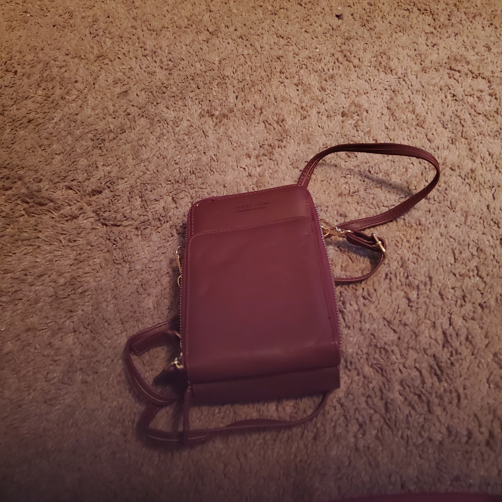 Elegant Burgundy Crossbody Bag